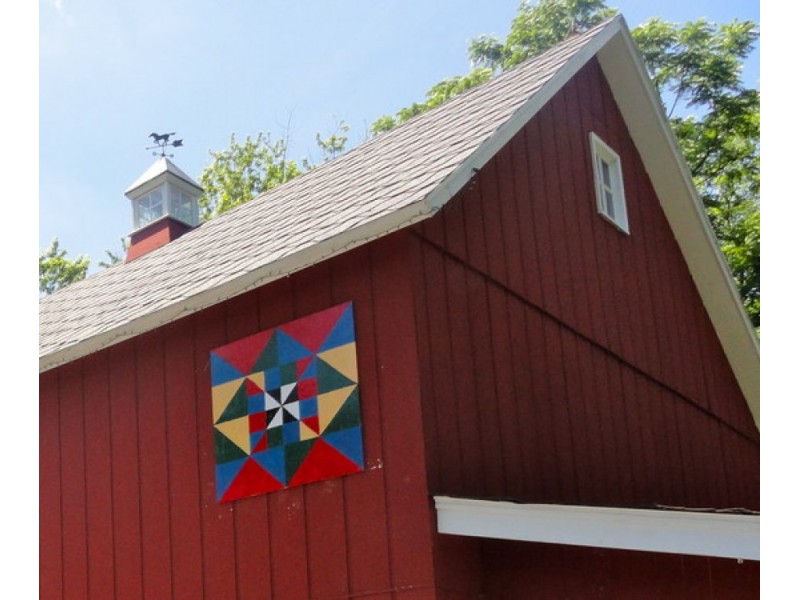 Barn Quilts Featured in the Northern Illinois Quilt Fest
