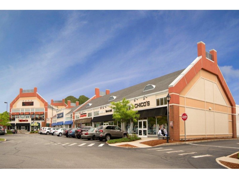 Linear Retail Acquires Eaglewood Shops in North Andover for 34.2