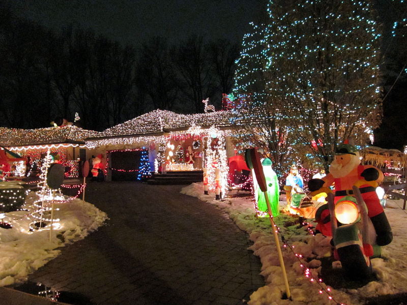 christmas lights return to mercer street photos cherry christmas lights return to mercer street photos cherry