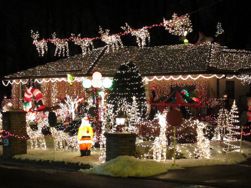 christmas lights return to mercer street photos cherry christmas lights return to mercer street photos cherry