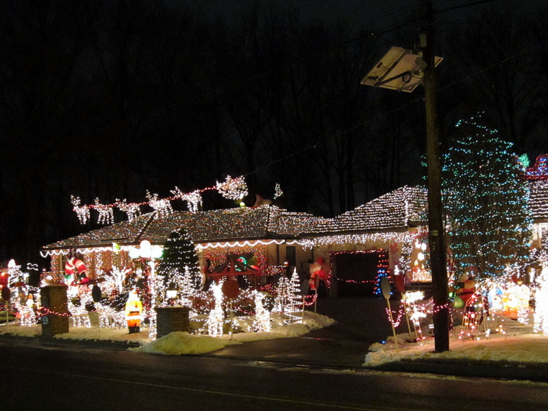christmas lights return to mercer street photos cherry christmas lights return to mercer street photos cherry