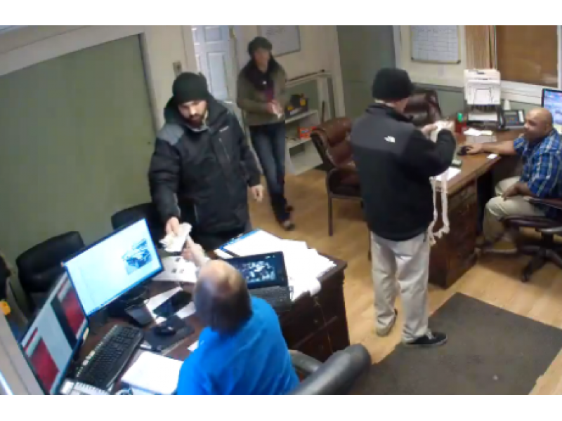 Pizza Delivery Guy And The Golden Palace