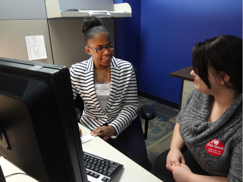 United Way offers free income tax preparation services to ...