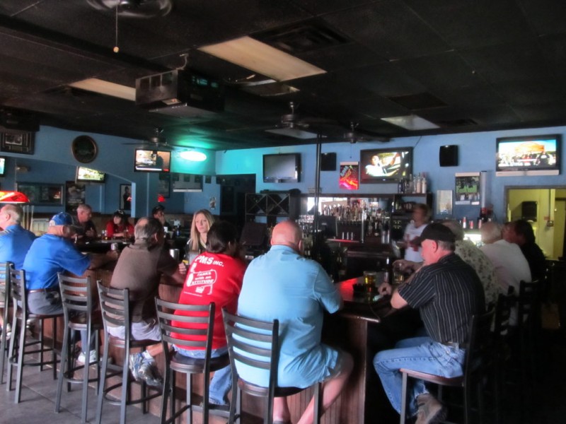 Bar deals chicago wednesday