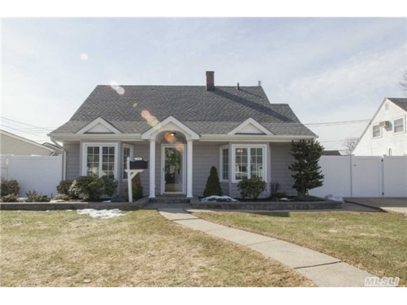 10 Homes for Sale in Levittown - Levittown, NY Patch