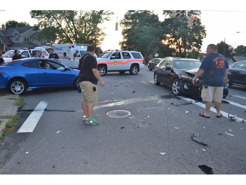 Photos 2Car Crash in Oceanside