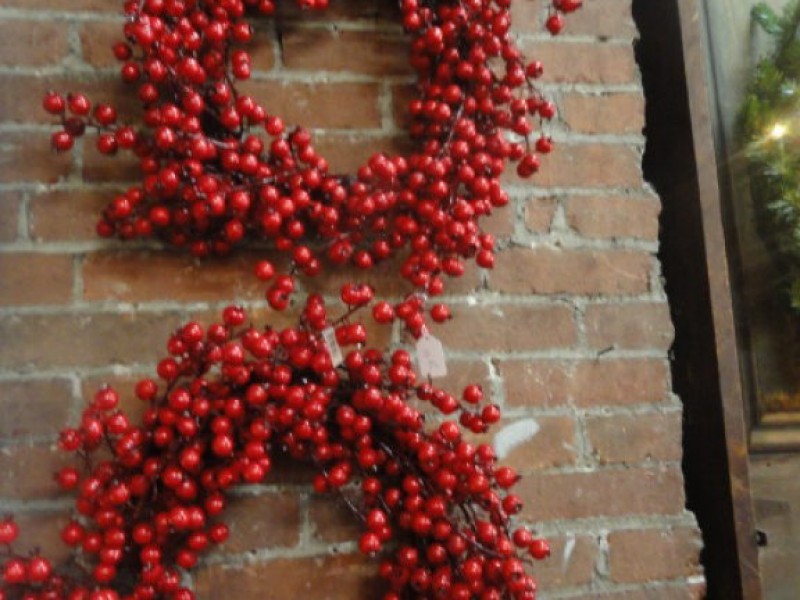 christmas tree retailers bring out holiday shoppers christmas tree retailers bring out holiday shoppers