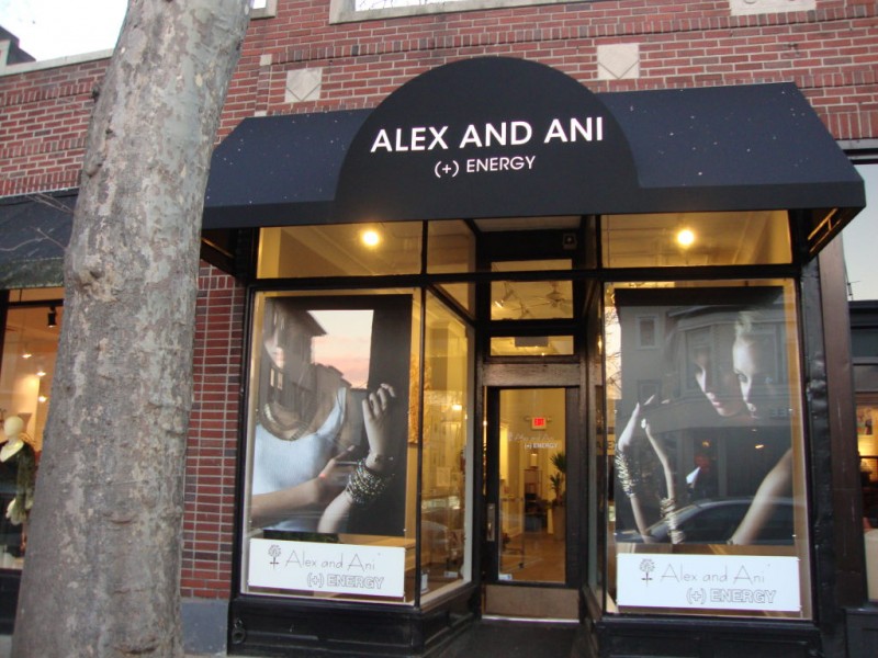Alex And Ani Jewelry Store Opens In Westchester