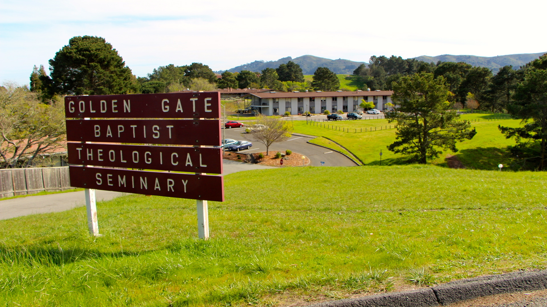 Report Apartments to Replace Golden Gate Baptist Theological Seminary