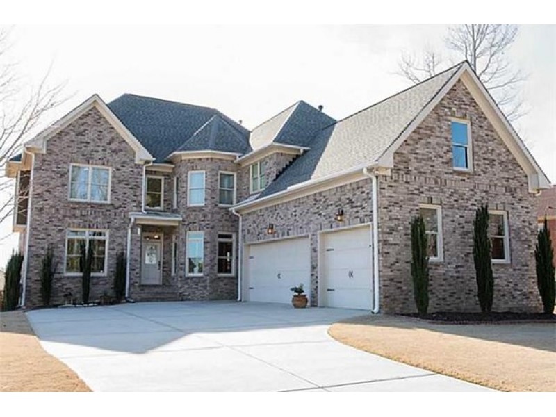 Home Spotlight 465K Buys Grayson Home with Daylight Basement