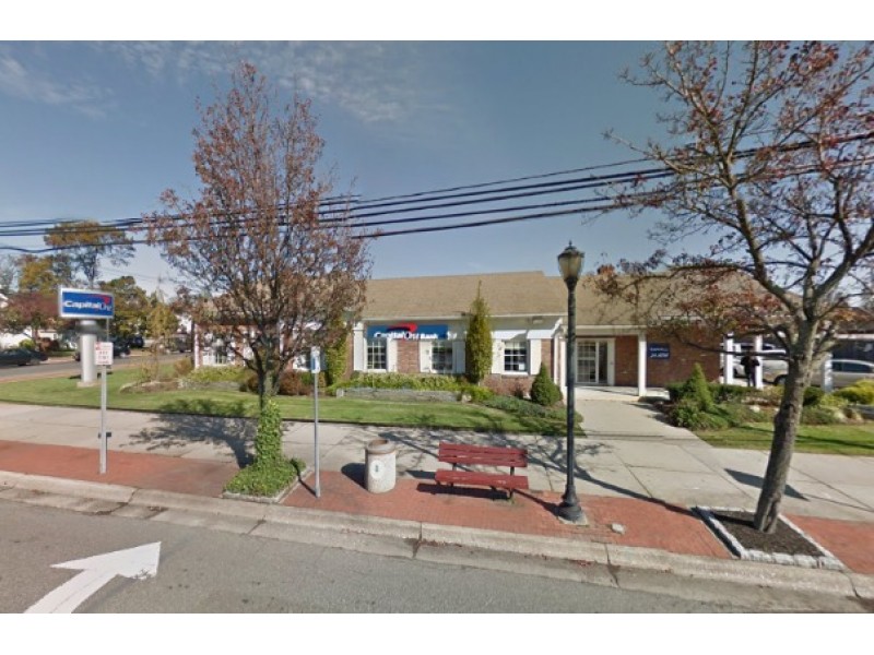 Police Seeking Man Who Robbed Lindenhurst Bank Lindenhurst, NY Patch