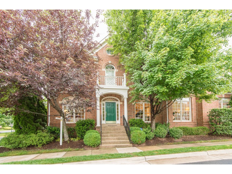 Stunning, 3Level, 3830 Farrcroft Green, Fairfax, VA 22030 Fairfax