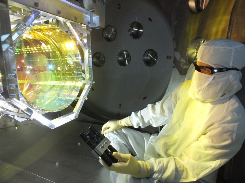 Stephen Hawking Hails Gravitational Wave Discovery