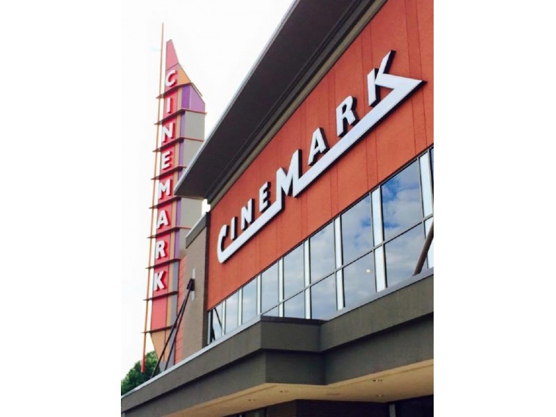 New North Haven Movie Theatre Opens Doors | North Haven, CT Patch