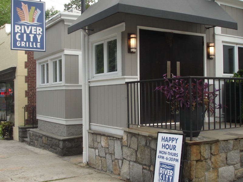 River City Grille in Irvington, Undaunted by Blizzard, Opens at 4 p.m