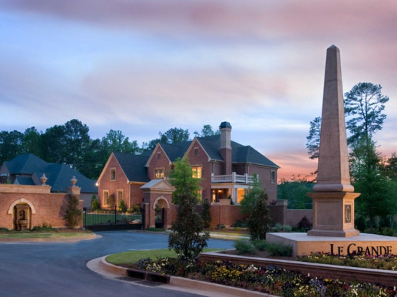 Gated Communities in Southwest Atlanta Offer Elegance and Privacy