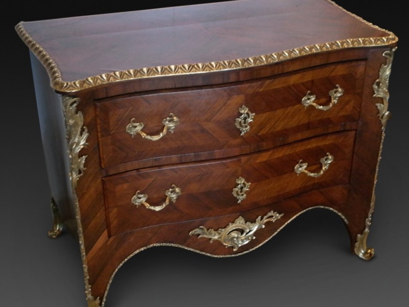 Fine Art, Furniture and Antique Auction Patch