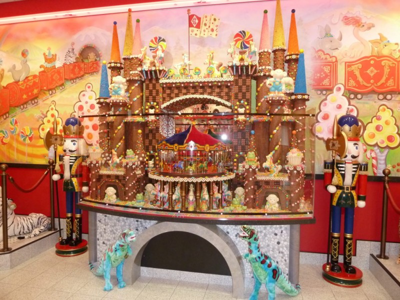 Sarris Chocolate Castle and Wall Murals Are True Works of Art Upper