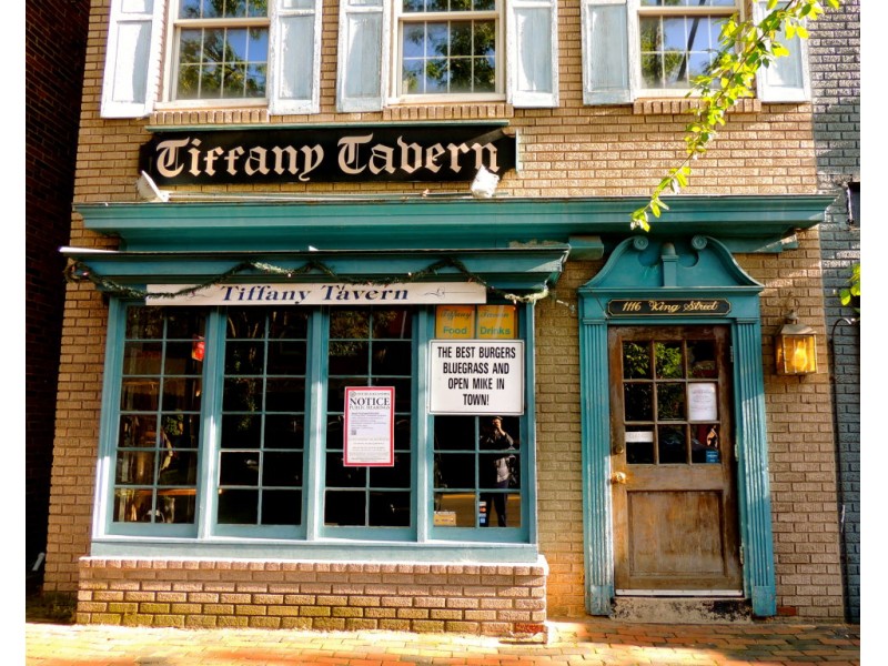 Tiffany Tavern Old Town 121