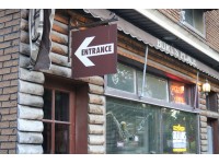 Famous Illinois Food on the Tube