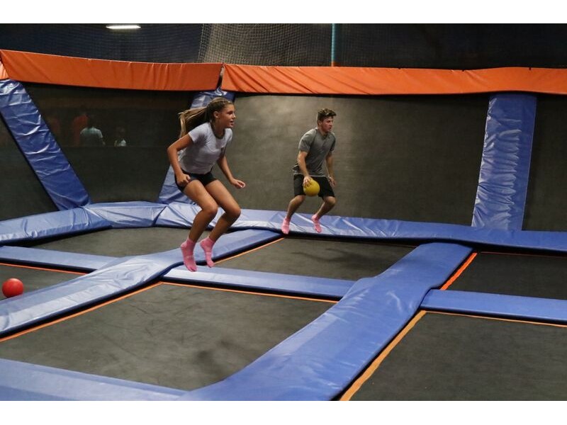 Sky Zone Orland Park Launches Annual PinkSocks Campaign to…