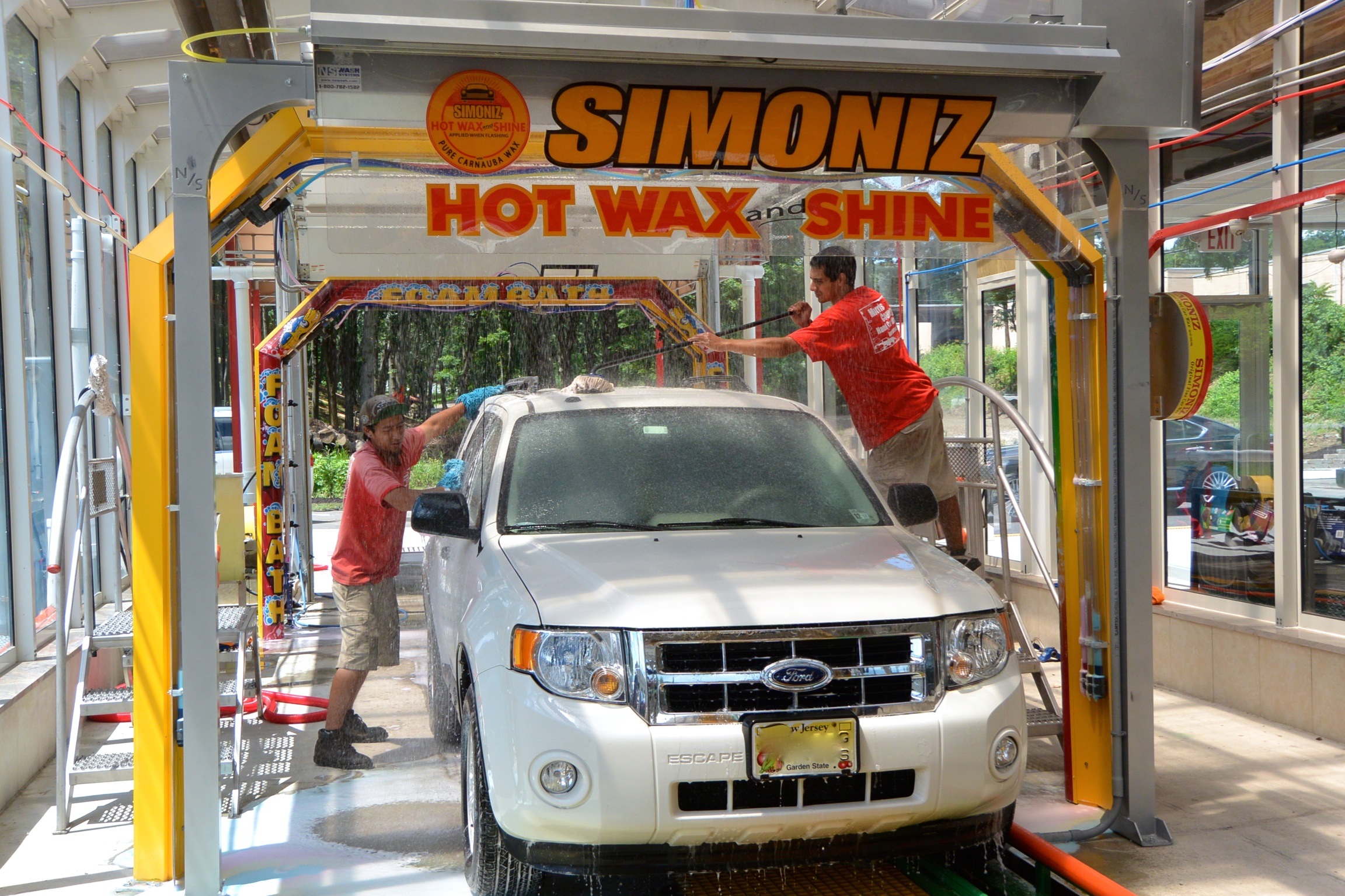 Elbow Grease Put to the Test With MachineLess Car Wash Morristown