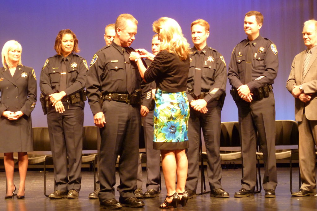 Roseville PD 8 New Police Officers, Celebrates 3 Promotions
