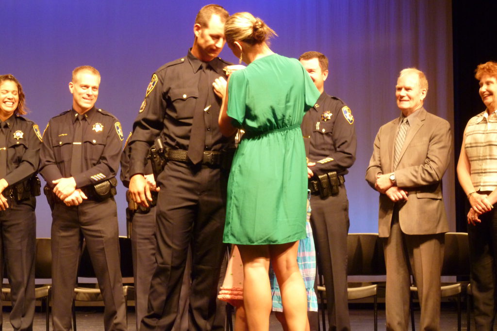 Roseville PD 8 New Police Officers, Celebrates 3 Promotions