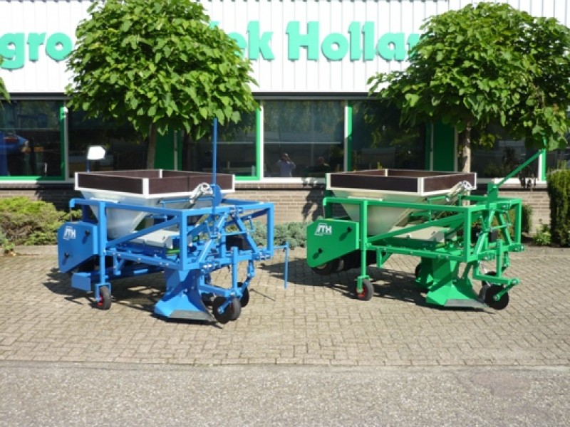 Daffodillion Project Wants to Buy Automatic Bulb Planter for City Newport, RI Patch