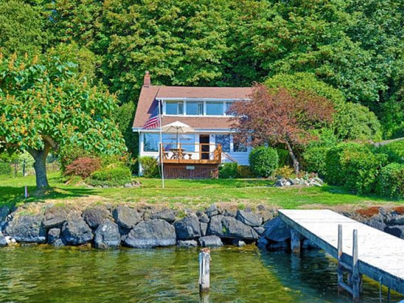 1920s Waterfront Charmer Listed for 1.7M Mercer Island Homes for Sale