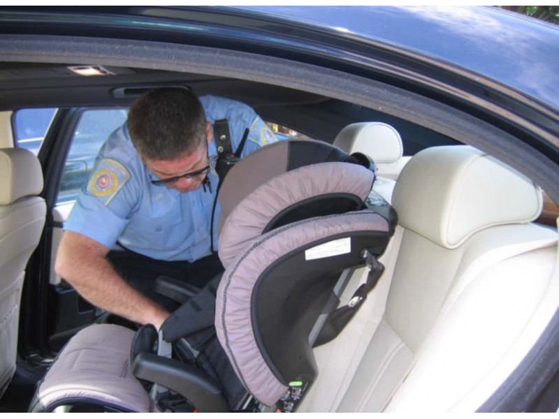 Arlington Heights Police Hold Free Car Seat Check Patch