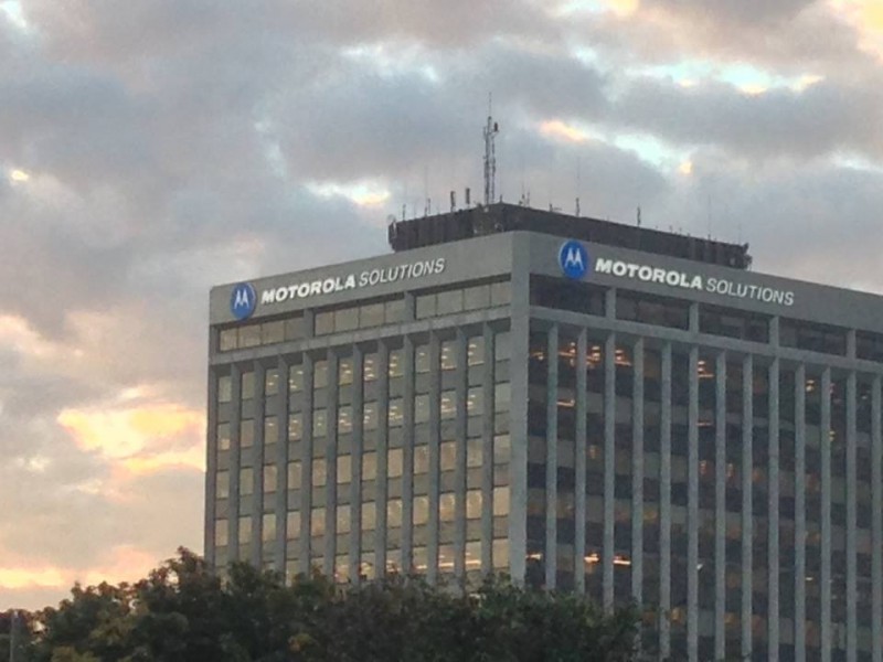Motorola Solutions Schaumburg To Discuss Splitting Land 