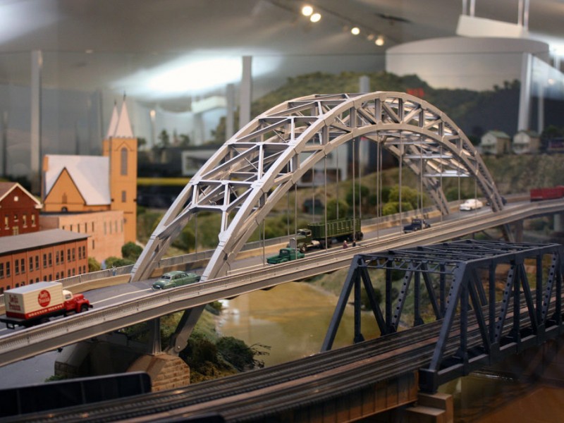 Holiday Model Train Show Captures Pittsburgh Area's 