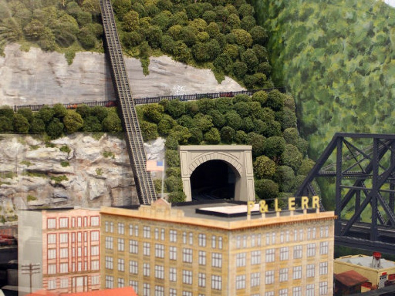 Holiday Train Show at Western PA Model Railroad Museum Takes...