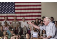 Sanders Speaks to Overflow Crowd in Salem