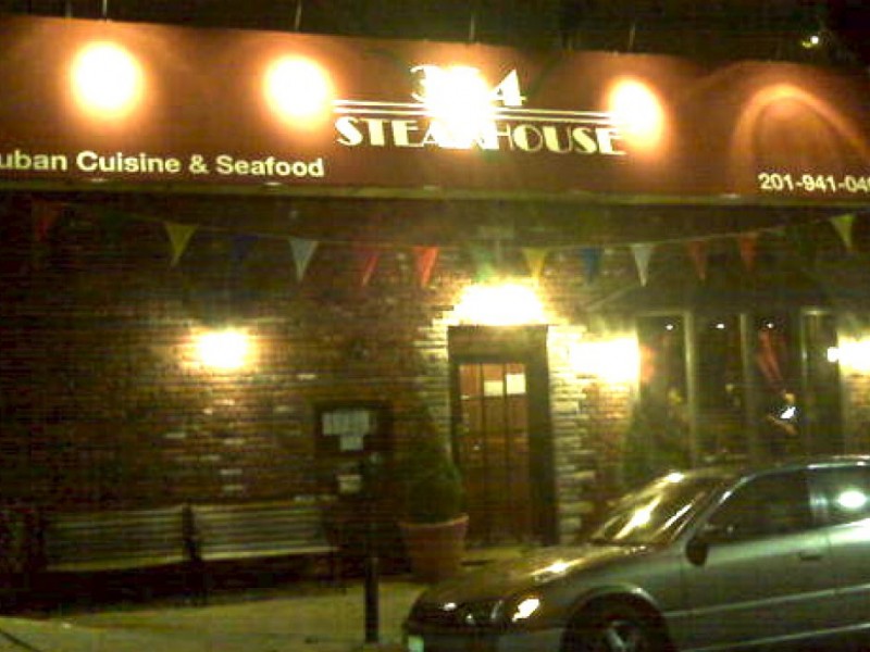 rails steakhouse nj dress code