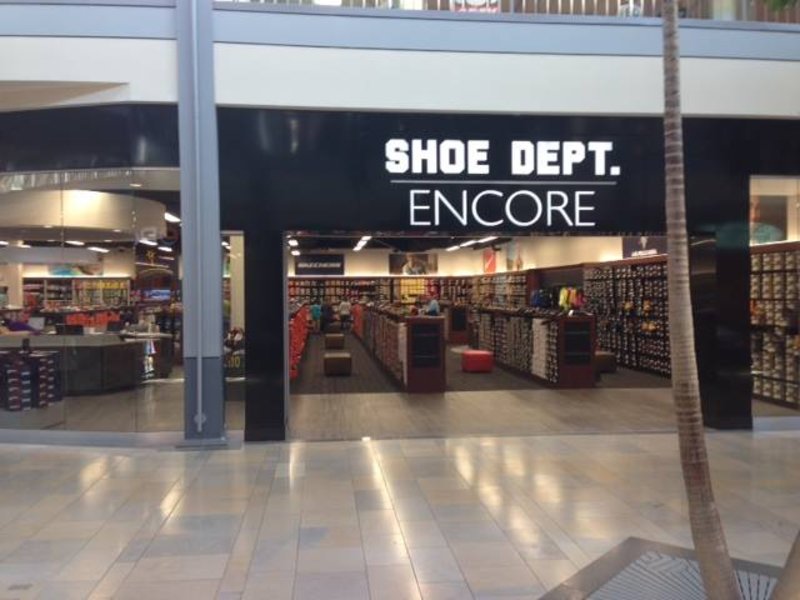 shoe department valley mall