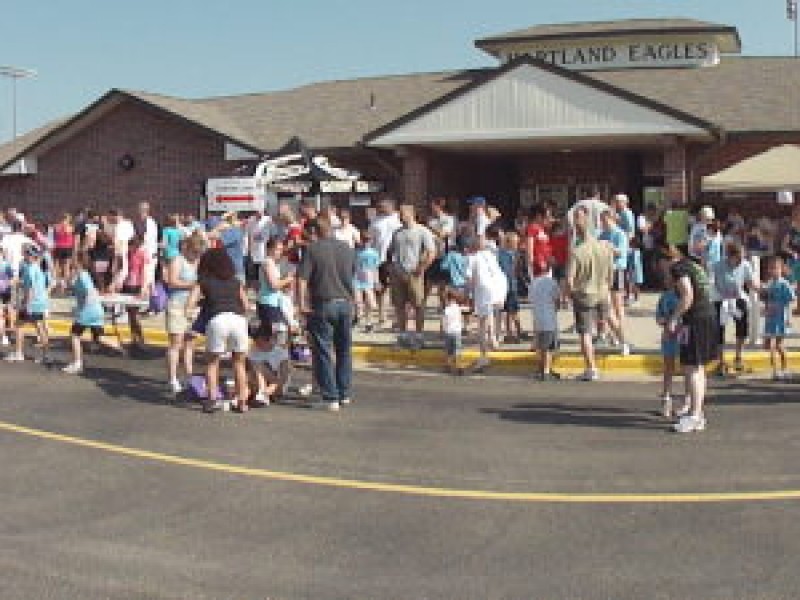 Run Brings Hundreds to Hartland High School Hartland, MI Patch
