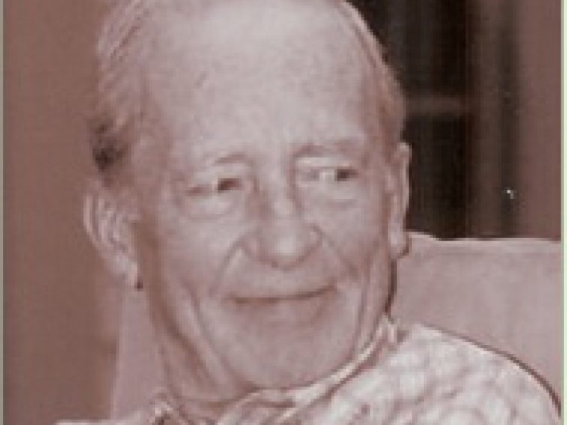 <b>George Beattie</b>, 93, former co-owner of Olson &amp; Beattie Jewelers of East <b>...</b> - 387ca0bf23dc2b7d4c0aef2b1e1df2cf