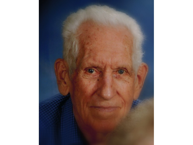 <b>Ralph Hamilton</b> Brown, 94, of Douglasville - 201412549ddea4e7b63