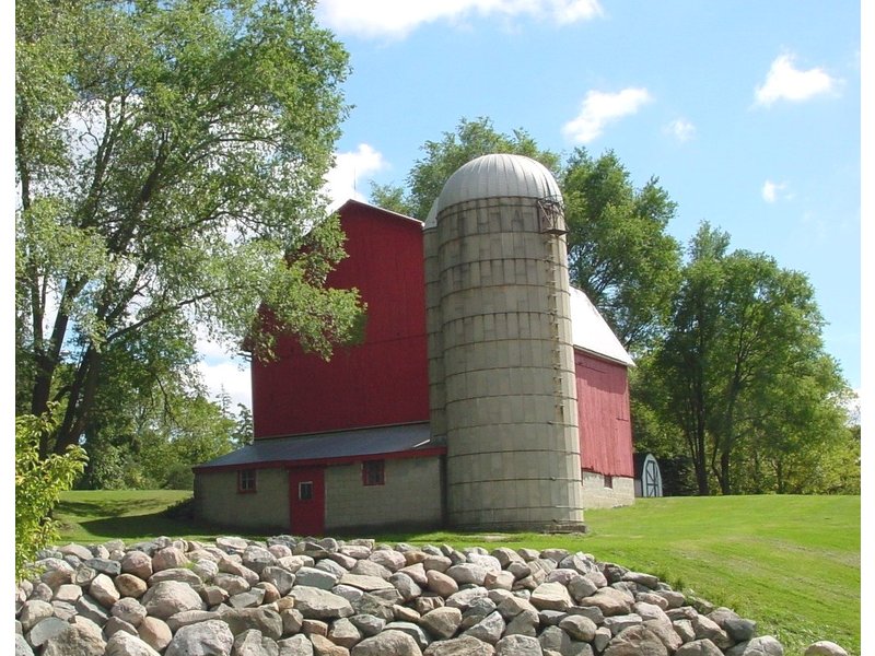 Farmington Hill's Heritage Park Barn Open for Rare Public Visits