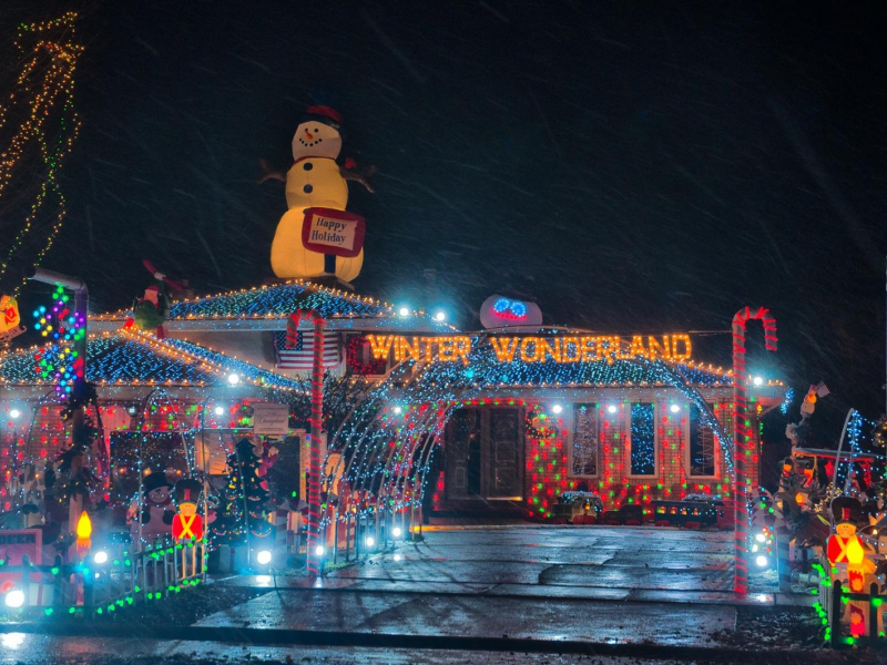 tinley park man competes for cash in a battle of the bulbs tinley park man competes for cash in a battle of the bulbs