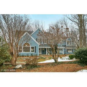 Vienna 'WOW' House: Home Theater, Wine Cellar, Pool + Waterfall