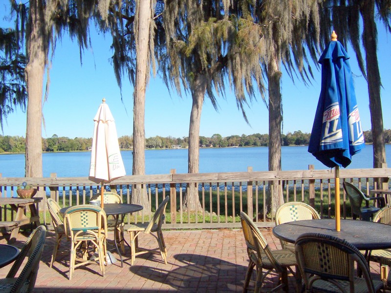 Rapscallions Closes, Mosquito's Grill and Bar Opens Land O' Lakes, FL