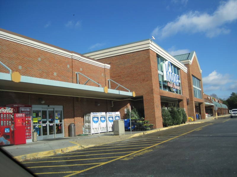 shoplifter steals beer wine from hog mountain kroger shoplifter steals beer wine from hog mountain kroger