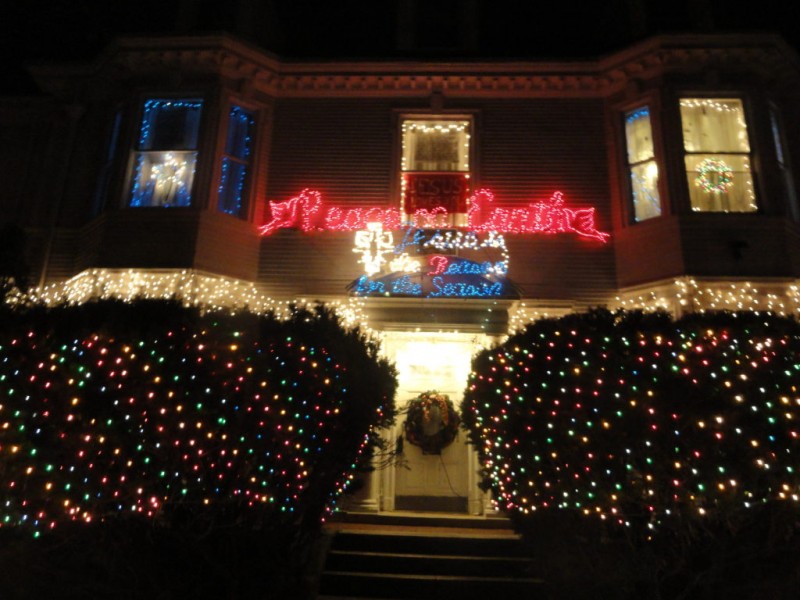 photos holiday lights on ocean avenue ditmas park ny patch photos holiday lights on ocean avenue ditmas park ny patch