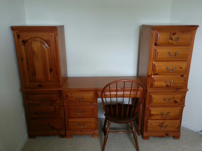 Dresser Desk Set Mentor Oh Patch Dresser Desk Set