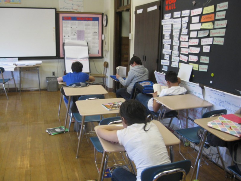 White Plains Middle School Promotes Reading Initiative White Plains