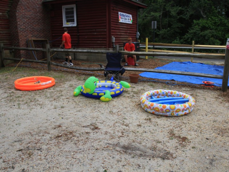 PHOTOS Pine Lake Park Clubhouse Celebrates Anniversary Manchester