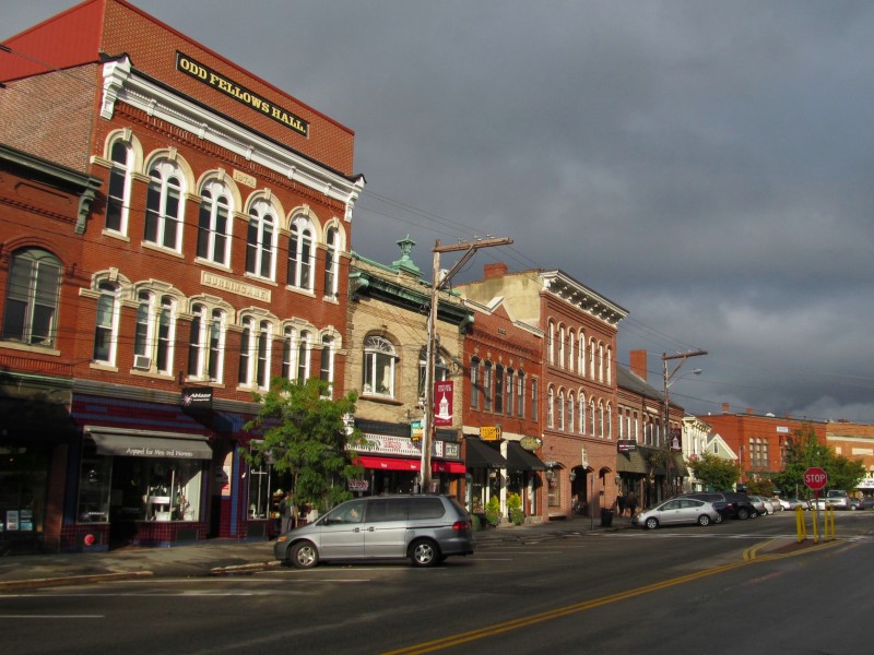 Exeter Chamber Hosts Downtown Development Meeting June 3